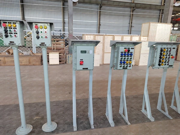 防爆操作柱